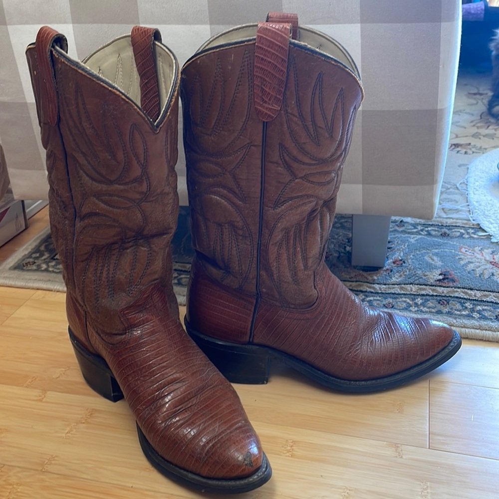 🤠 Cowgirl Boots - women size 8